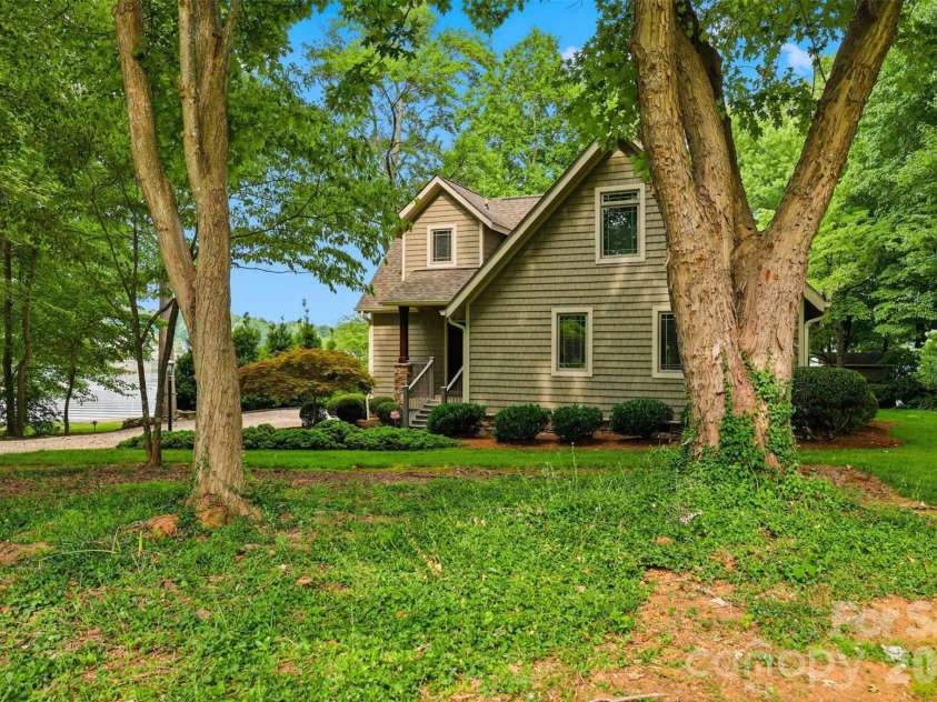 8445 Timberlake Lane, Terrell, NC 28682.  MLS# CAR4399639, YatesRealty ID 35294. 
