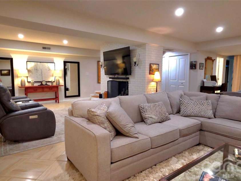 308 Woodfield Drive, Asheville, NC 28803.  MLS# CAR4398698, YatesRealty ID 35296. 