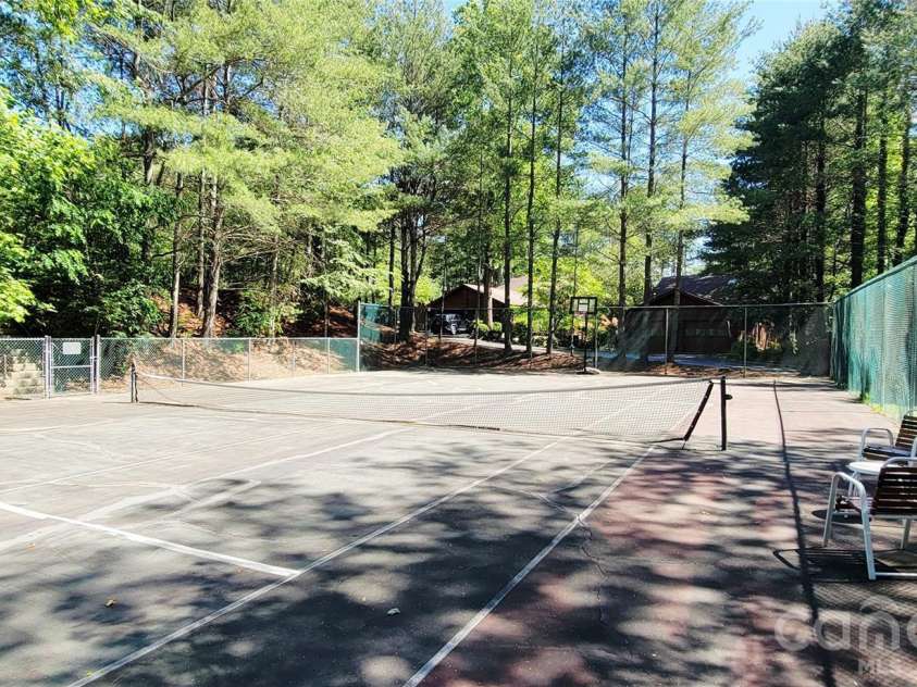 308 Woodfield Drive, Asheville, NC 28803.  MLS# CAR4398698, YatesRealty ID 35296. 