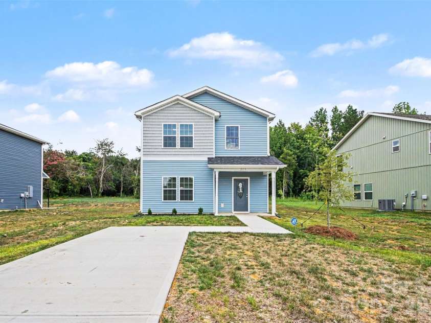 2137 Tom Sadler Road, Charlotte, NC 28214.  MLS# CAR4398832, YatesRealty ID 35297. 