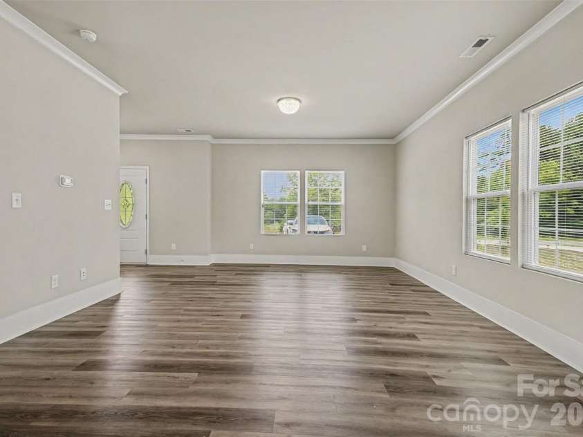 2137 Tom Sadler Road, Charlotte, NC 28214.  MLS# CAR4398832, YatesRealty ID 35297. 