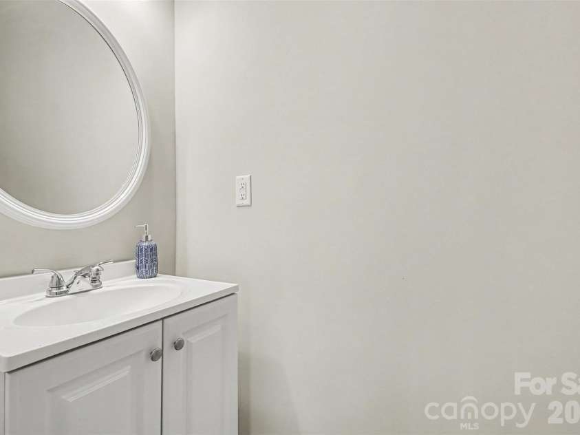 2137 Tom Sadler Road, Charlotte, NC 28214.  MLS# CAR4398832, YatesRealty ID 35297. 