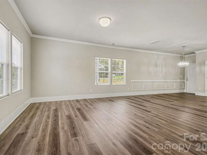 2137 Tom Sadler Road, Charlotte, NC 28214.  MLS# CAR4398832, YatesRealty ID 35297. 