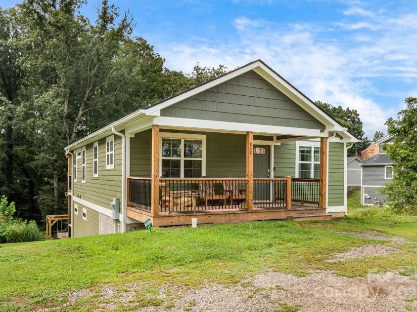 868 Sand Hill Road, Asheville, NC 28806.  MLS# CAR4292562, YatesRealty ID 35297. 