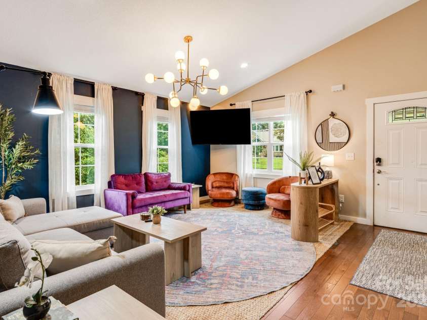 868 Sand Hill Road, Asheville, NC 28806.  MLS# CAR4292562, YatesRealty ID 35297. 