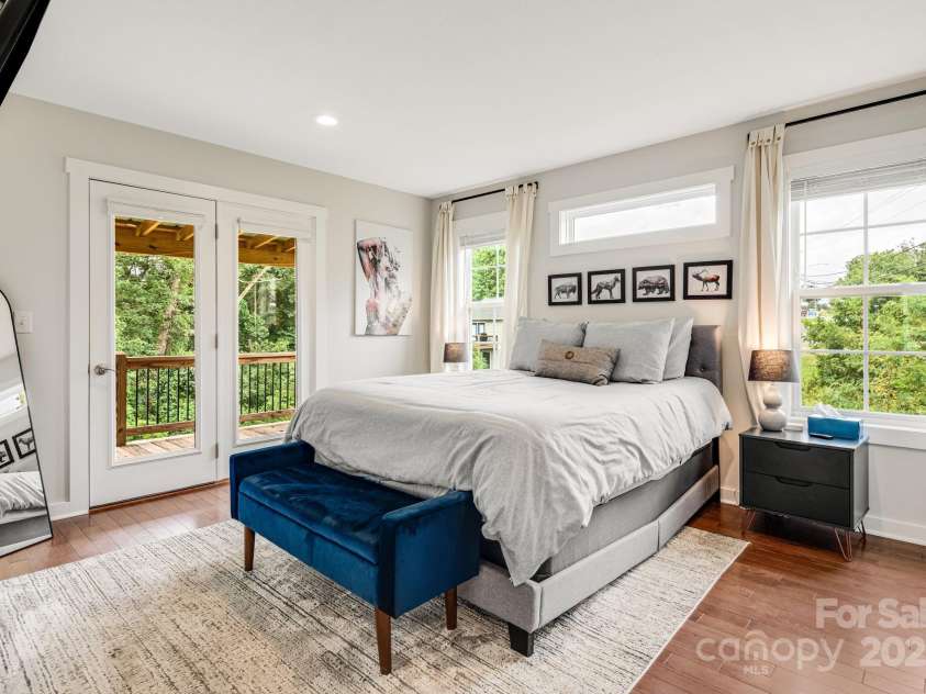 868 Sand Hill Road, Asheville, NC 28806.  MLS# CAR4292562, YatesRealty ID 35297. 