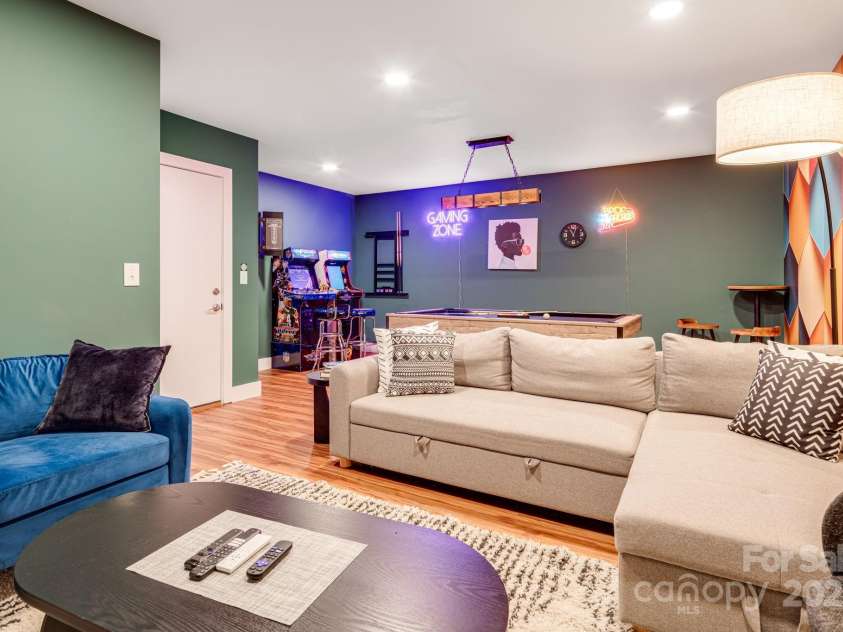 868 Sand Hill Road, Asheville, NC 28806.  MLS# CAR4292562, YatesRealty ID 35297. 