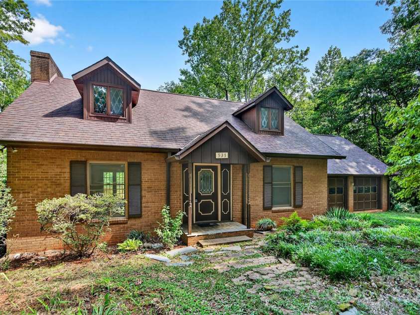 535 Gaither Road, Statesville, NC 28625.  MLS# CAR4289309, YatesRealty ID 35298. 