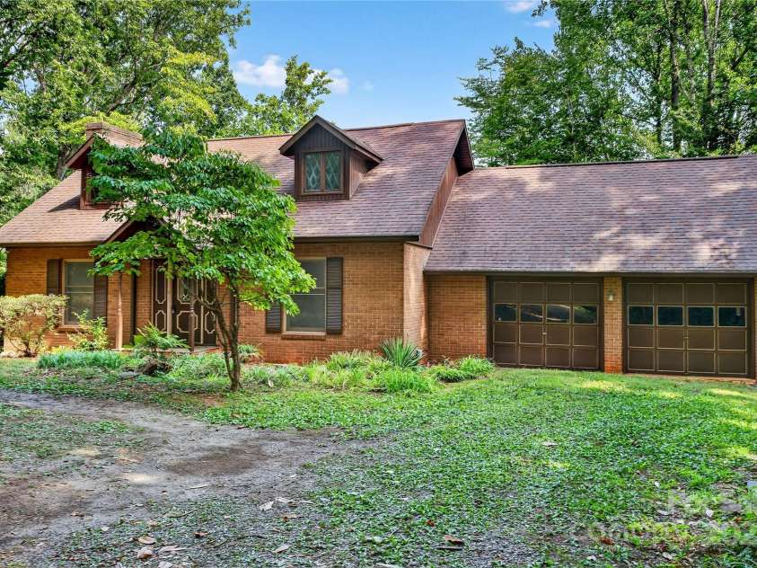 535 Gaither Road, Statesville, NC 28625.  MLS# CAR4289309, YatesRealty ID 35298. 