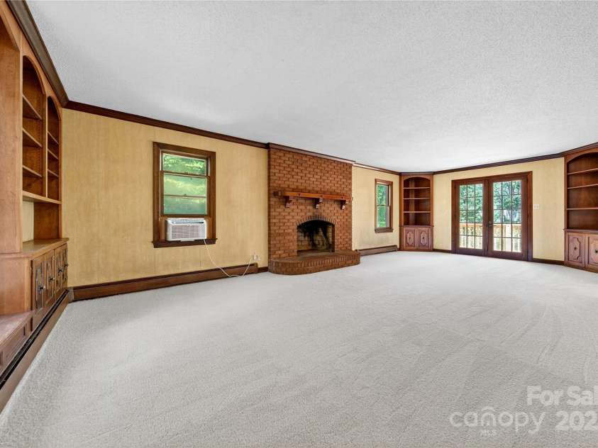 535 Gaither Road, Statesville, NC 28625.  MLS# CAR4289309, YatesRealty ID 35298. 