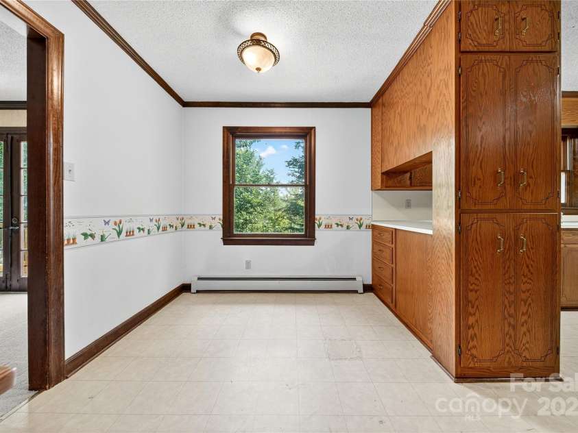 535 Gaither Road, Statesville, NC 28625.  MLS# CAR4289309, YatesRealty ID 35298. 