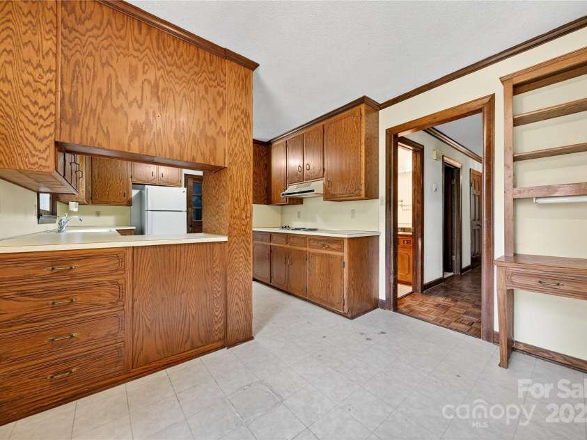535 Gaither Road, Statesville, NC 28625.  MLS# CAR4289309, YatesRealty ID 35298. 