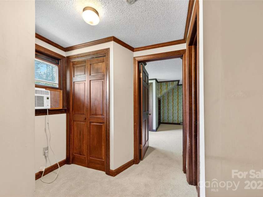 535 Gaither Road, Statesville, NC 28625.  MLS# CAR4289309, YatesRealty ID 35298. 