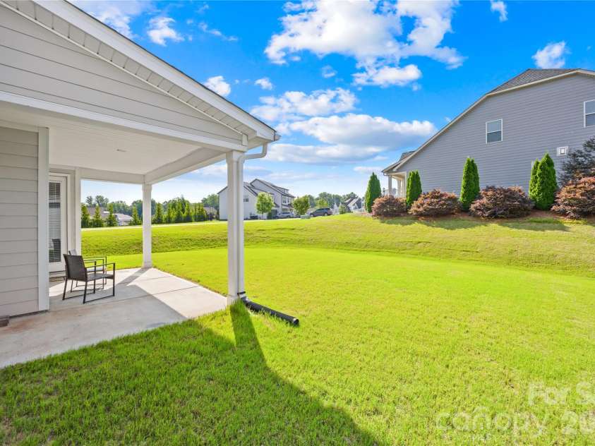1065 Harbor Bay Drive, Fort Mill, SC 29707.  MLS# CAR4399872, YatesRealty ID 35299. 