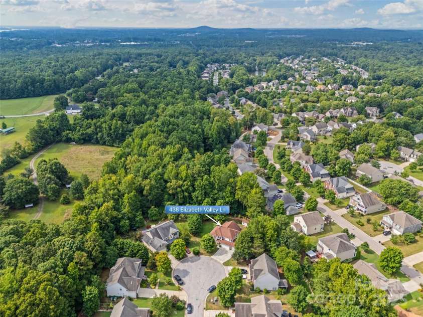 438 Elizabeth Valley Lane, Clover, SC 29710.  MLS# CAR4297149, YatesRealty ID 35300. 