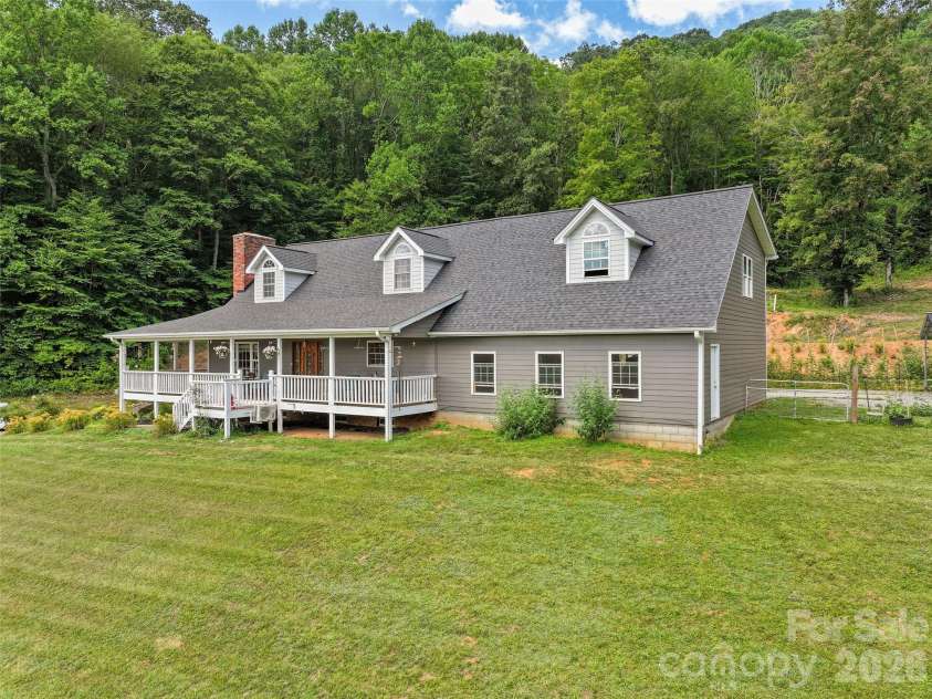 81 Aldens Way, Clyde, NC 28721.  MLS# CAR4400047, YatesRealty ID 35300. 