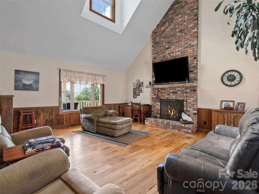 81 Aldens Way, Clyde, NC 28721.  MLS# CAR4400047, YatesRealty ID 35300. 