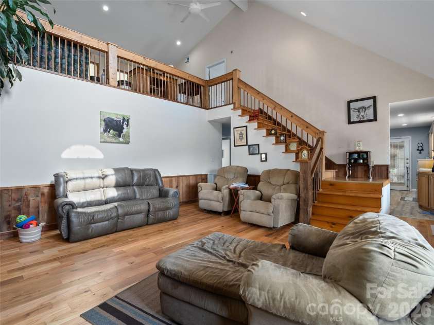 81 Aldens Way, Clyde, NC 28721.  MLS# CAR4400047, YatesRealty ID 35300. 
