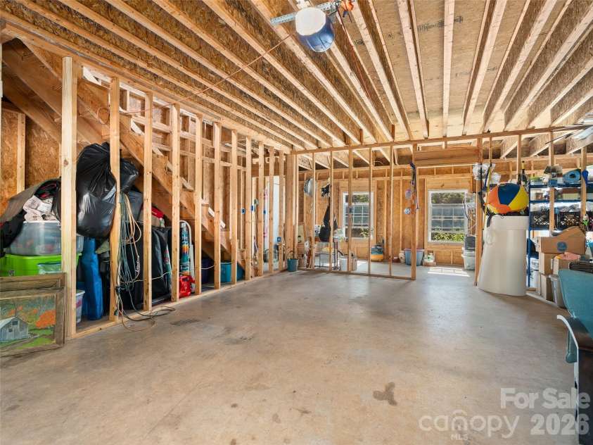 81 Aldens Way, Clyde, NC 28721.  MLS# CAR4400047, YatesRealty ID 35300. 
