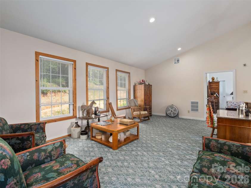 81 Aldens Way, Clyde, NC 28721.  MLS# CAR4400047, YatesRealty ID 35300. 