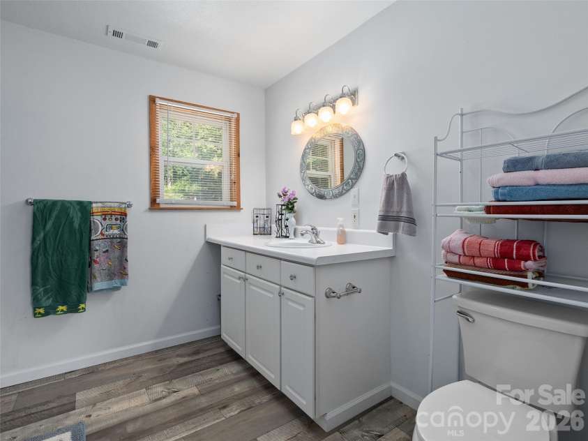 81 Aldens Way, Clyde, NC 28721.  MLS# CAR4400047, YatesRealty ID 35300. 