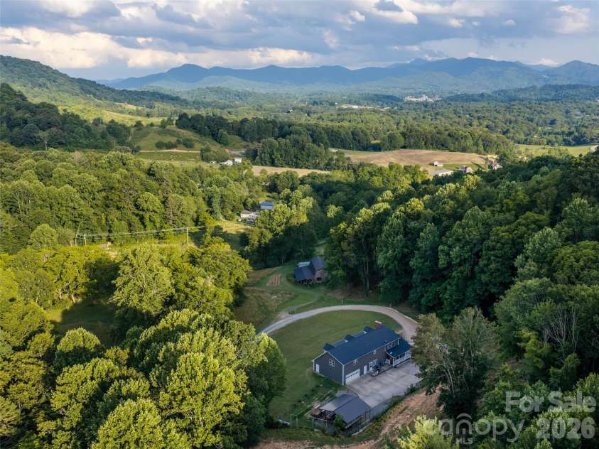 81 Aldens Way, Clyde, NC 28721.  MLS# CAR4400047, YatesRealty ID 35300. 