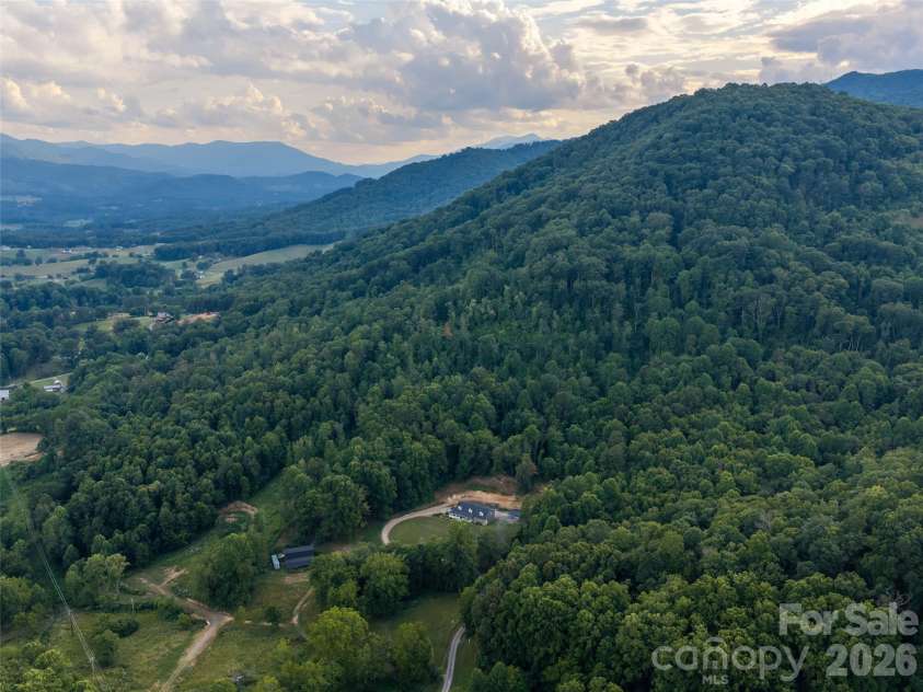 81 Aldens Way, Clyde, NC 28721.  MLS# CAR4400047, YatesRealty ID 35300. 