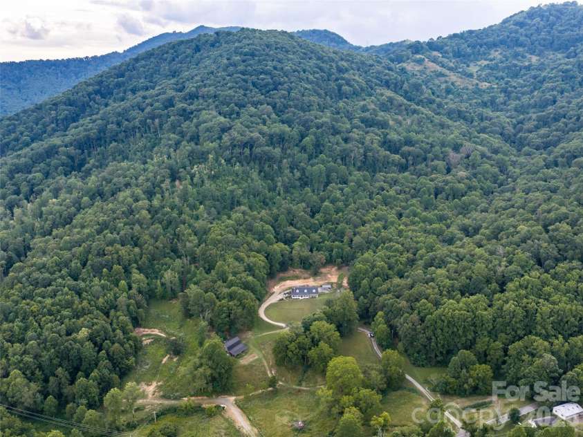 81 Aldens Way, Clyde, NC 28721.  MLS# CAR4400047, YatesRealty ID 35300. 