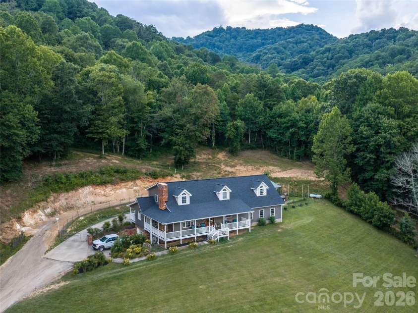 81 Aldens Way, Clyde, NC 28721.  MLS# CAR4400047, YatesRealty ID 35300. 