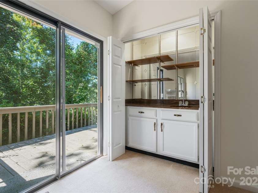 120 Clubwood Court, Asheville, NC 28803.  MLS# CAR4288117, YatesRealty ID 35301. 