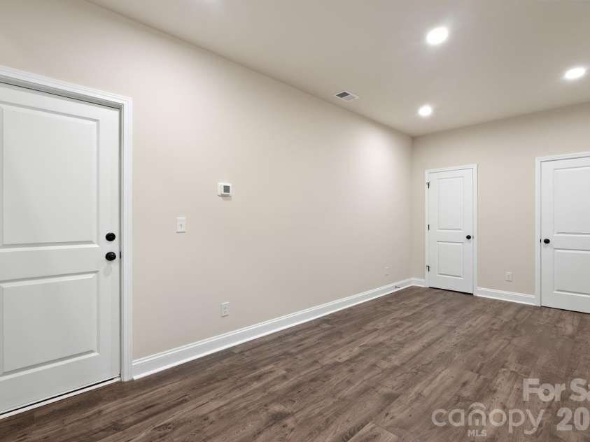 191 Cherry Springs Lane, Asheville, NC 28804.  MLS# CAR4400368, YatesRealty ID 35302. 
