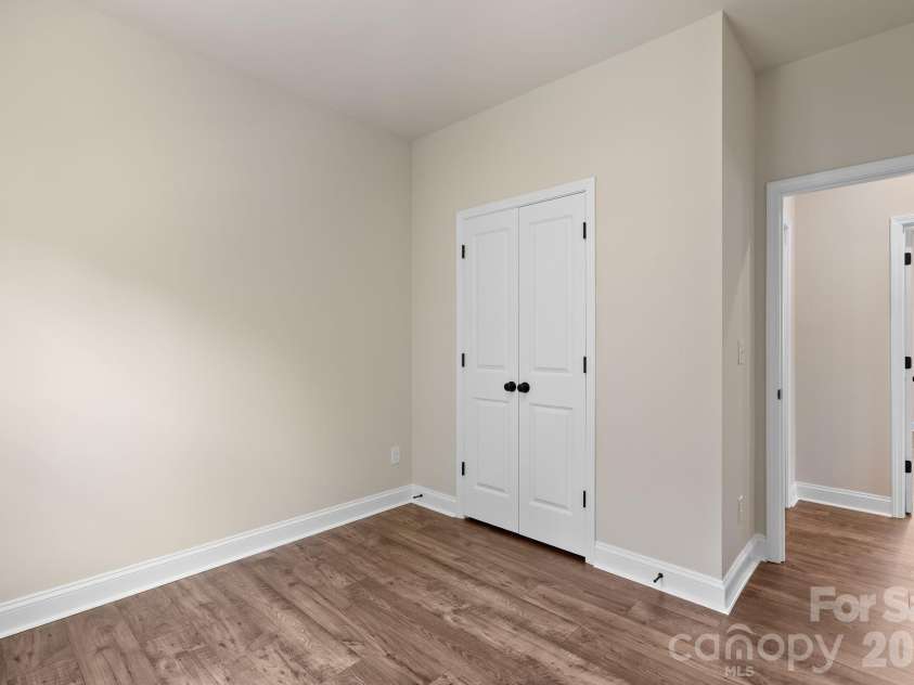191 Cherry Springs Lane, Asheville, NC 28804.  MLS# CAR4400368, YatesRealty ID 35302. 