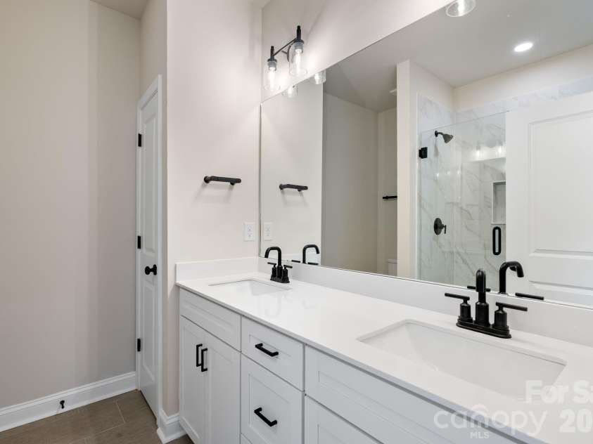 191 Cherry Springs Lane, Asheville, NC 28804.  MLS# CAR4400368, YatesRealty ID 35302. 