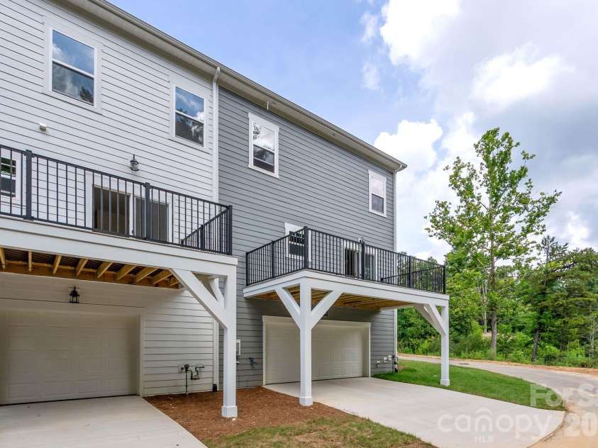 191 Cherry Springs Lane, Asheville, NC 28804.  MLS# CAR4400368, YatesRealty ID 35302. 
