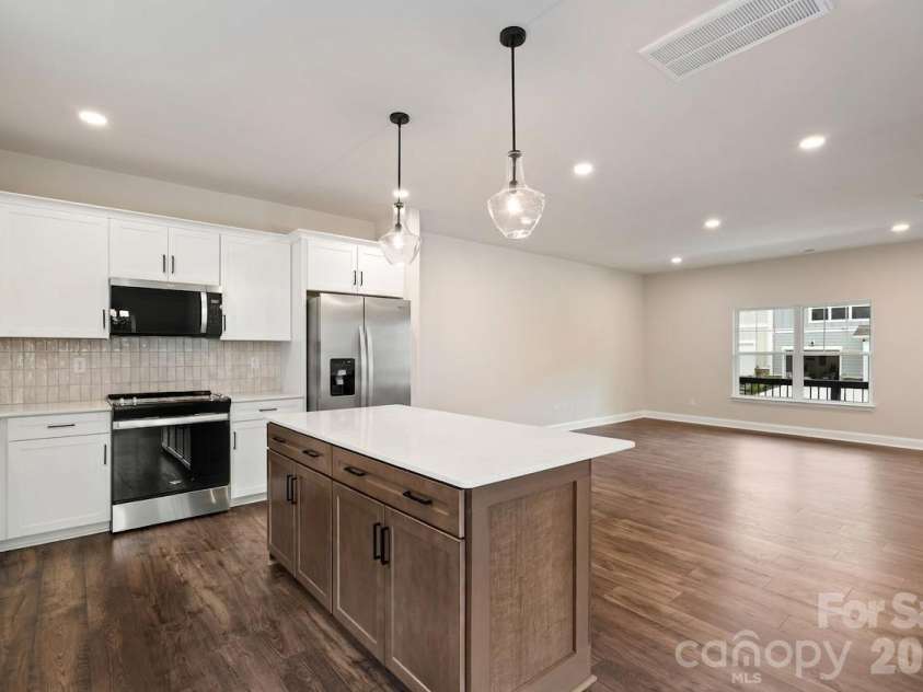 191 Cherry Springs Lane, Asheville, NC 28804.  MLS# CAR4400368, YatesRealty ID 35302. 