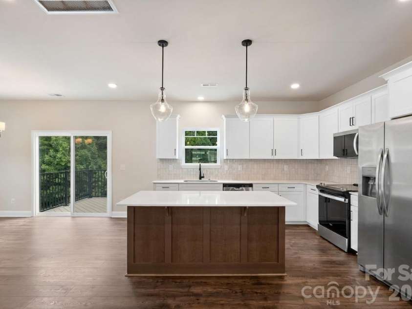 191 Cherry Springs Lane, Asheville, NC 28804.  MLS# CAR4400368, YatesRealty ID 35302. 