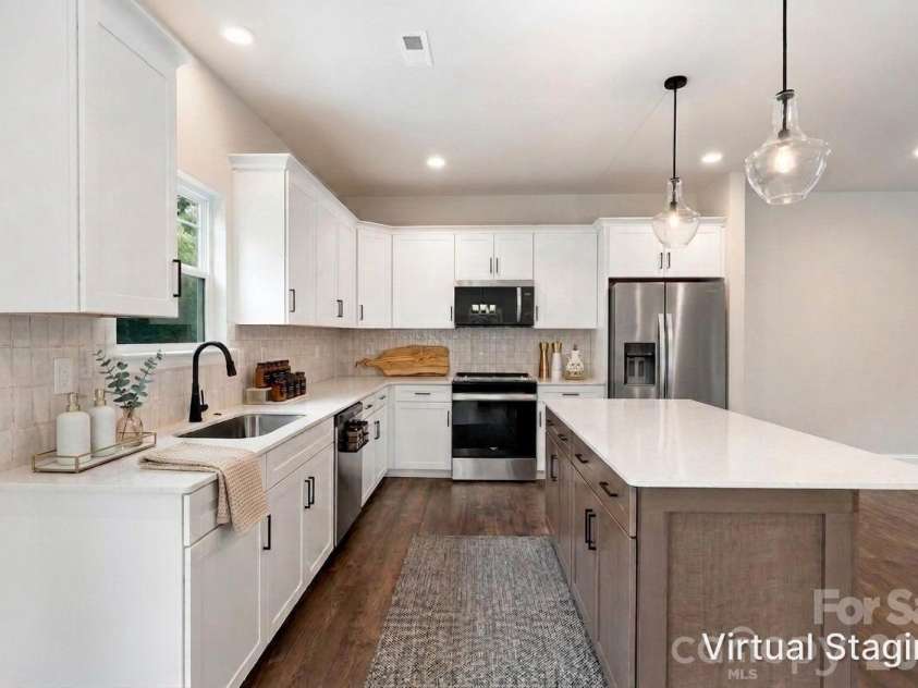 191 Cherry Springs Lane, Asheville, NC 28804.  MLS# CAR4400368, YatesRealty ID 35302. 