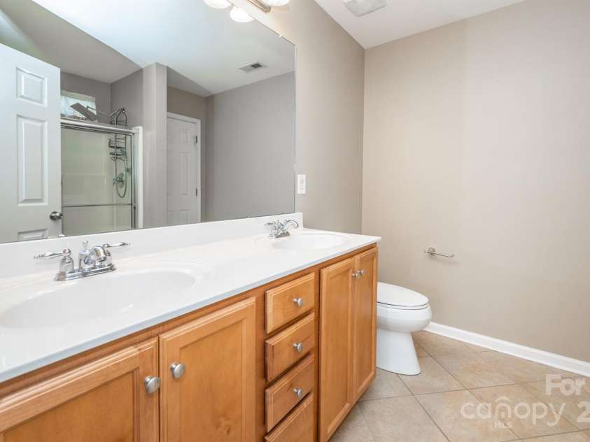 383 Courtland Court, Kannapolis, NC 28081.  MLS# CAR4292799, YatesRealty ID 35302. 