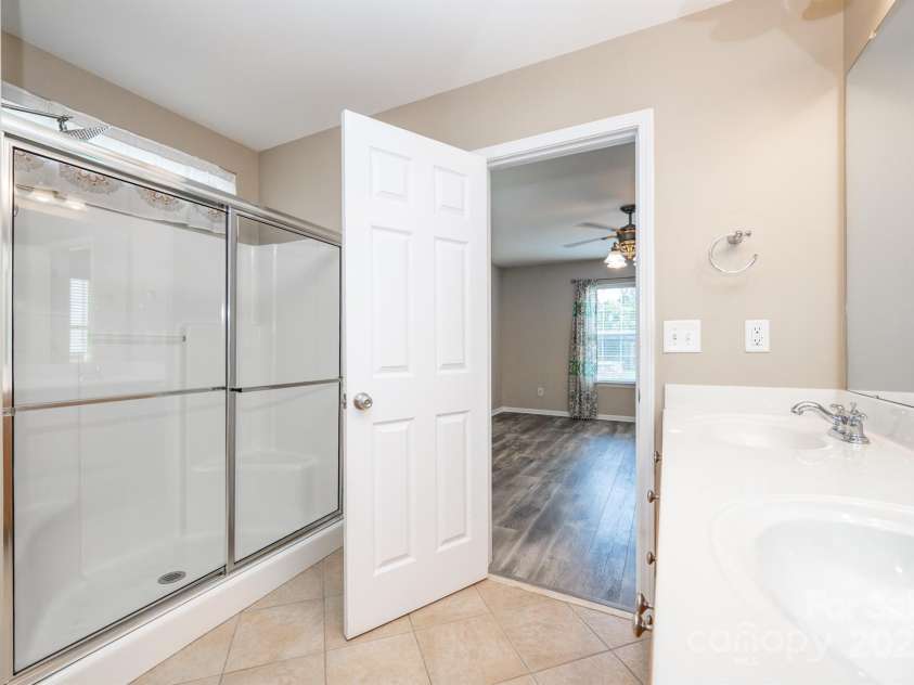 383 Courtland Court, Kannapolis, NC 28081.  MLS# CAR4292799, YatesRealty ID 35302. 