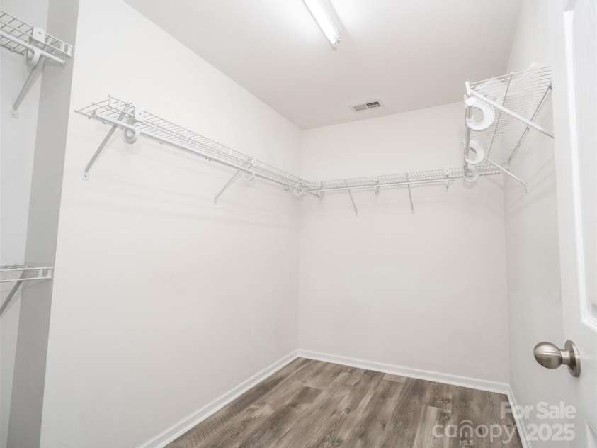 383 Courtland Court, Kannapolis, NC 28081.  MLS# CAR4292799, YatesRealty ID 35302. 