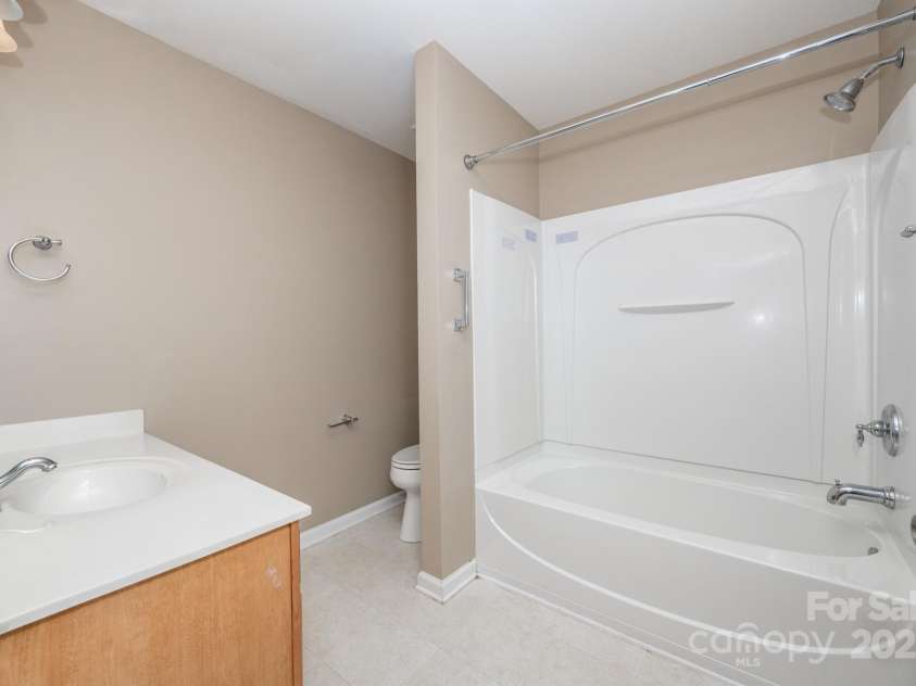 383 Courtland Court, Kannapolis, NC 28081.  MLS# CAR4292799, YatesRealty ID 35302. 