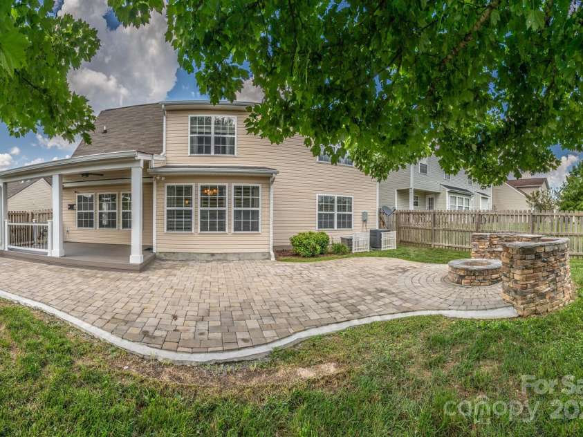 383 Courtland Court, Kannapolis, NC 28081.  MLS# CAR4292799, YatesRealty ID 35302. 