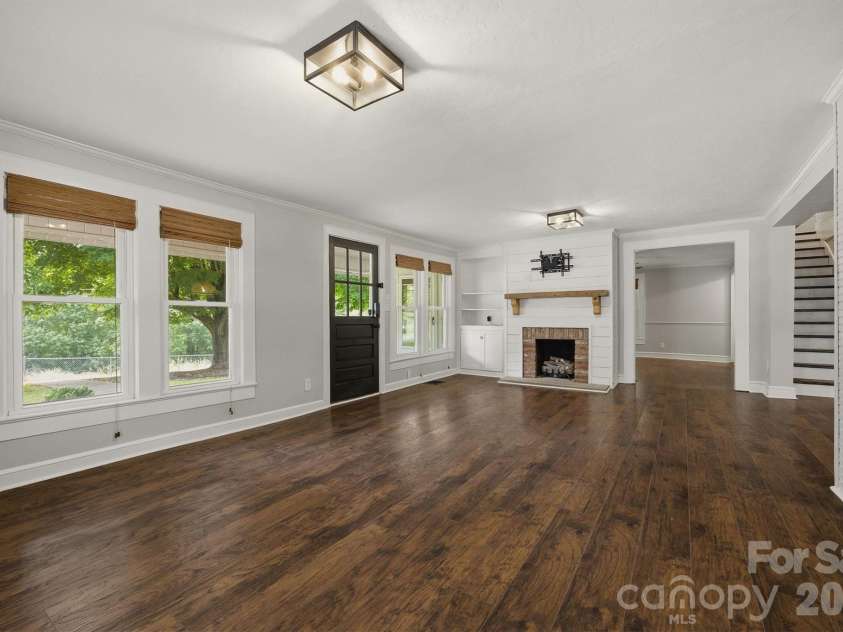 109 Kincaid Hill Drive, Lenoir, NC 28645.  MLS# CAR4387551, YatesRealty ID 35303. 