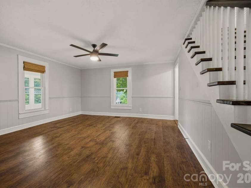109 Kincaid Hill Drive, Lenoir, NC 28645.  MLS# CAR4387551, YatesRealty ID 35303. 