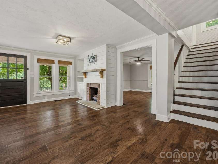 109 Kincaid Hill Drive, Lenoir, NC 28645.  MLS# CAR4387551, YatesRealty ID 35303. 