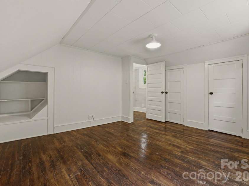 109 Kincaid Hill Drive, Lenoir, NC 28645.  MLS# CAR4387551, YatesRealty ID 35303. 