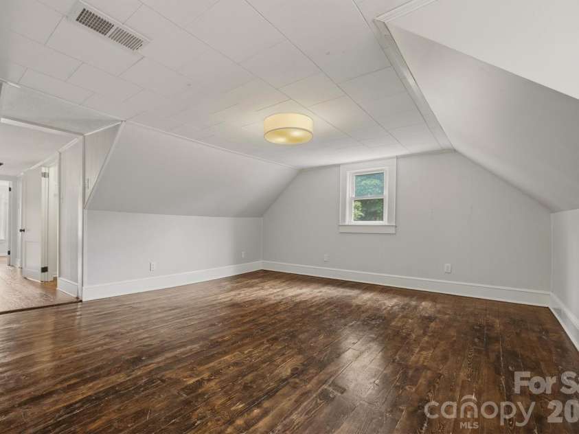 109 Kincaid Hill Drive, Lenoir, NC 28645.  MLS# CAR4387551, YatesRealty ID 35303. 