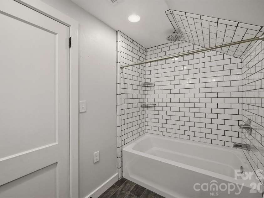 109 Kincaid Hill Drive, Lenoir, NC 28645.  MLS# CAR4387551, YatesRealty ID 35303. 