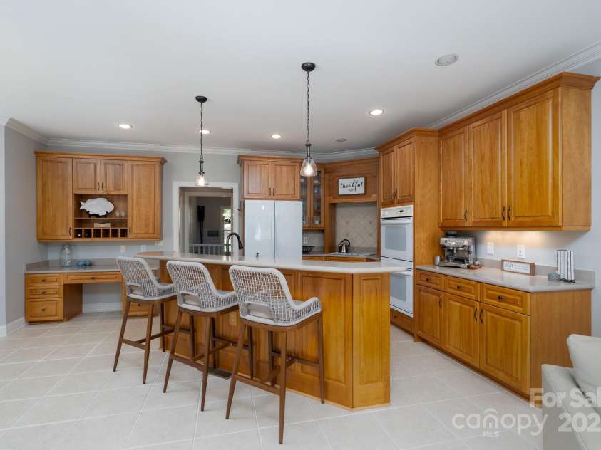 333 Badin View Drive, New London, NC 28127.  MLS# CAR4292974, YatesRealty ID 35304. 