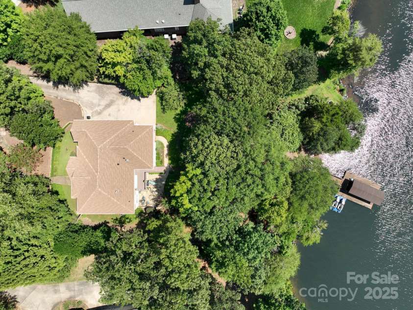 333 Badin View Drive, New London, NC 28127.  MLS# CAR4292974, YatesRealty ID 35304. 